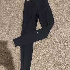 Black fast and free tight leggings